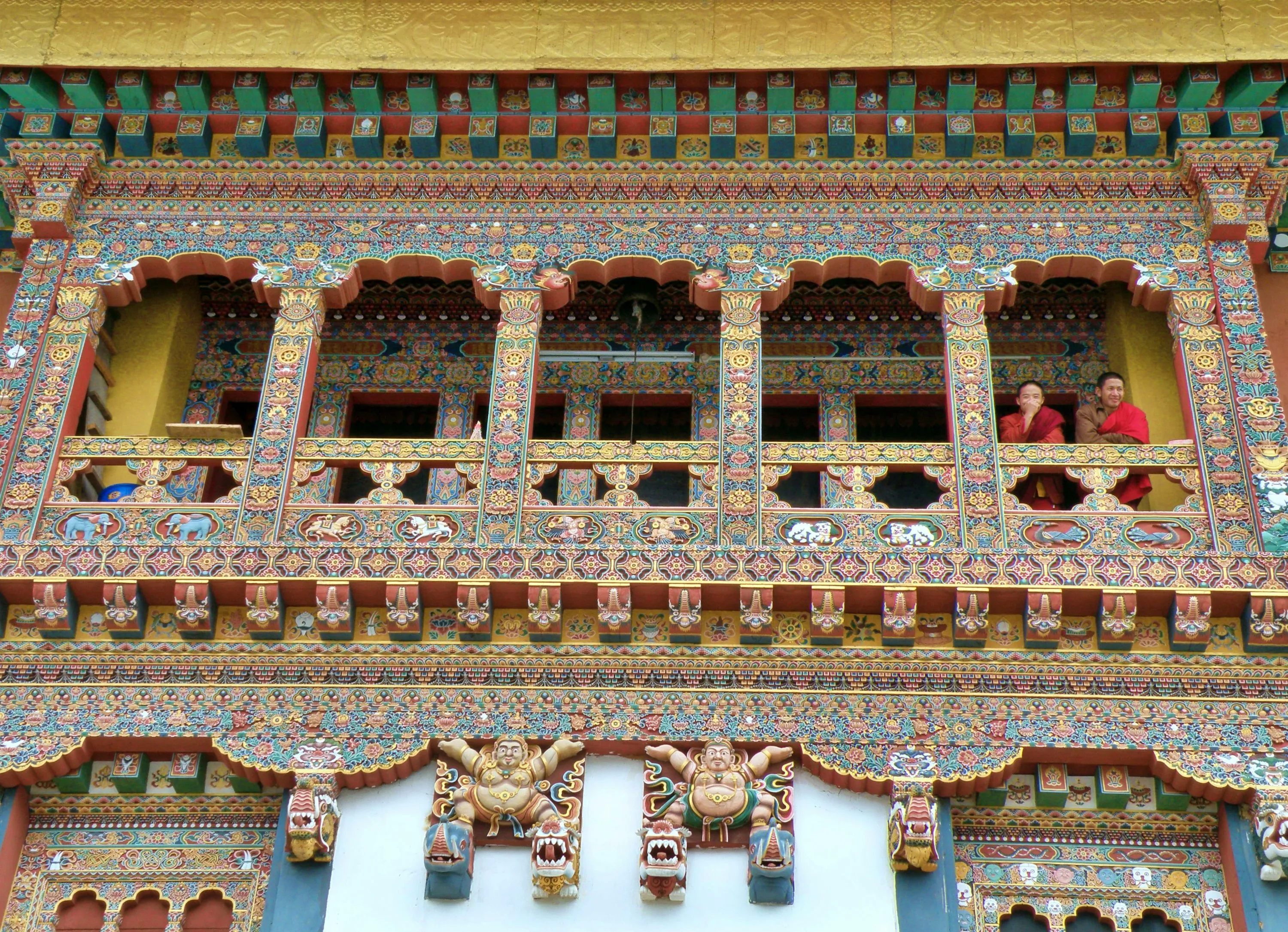 How to Travel to Bhutan from Bahrain (2025): A Complete Guide to Visa, SDF, Flights, & Itineraries