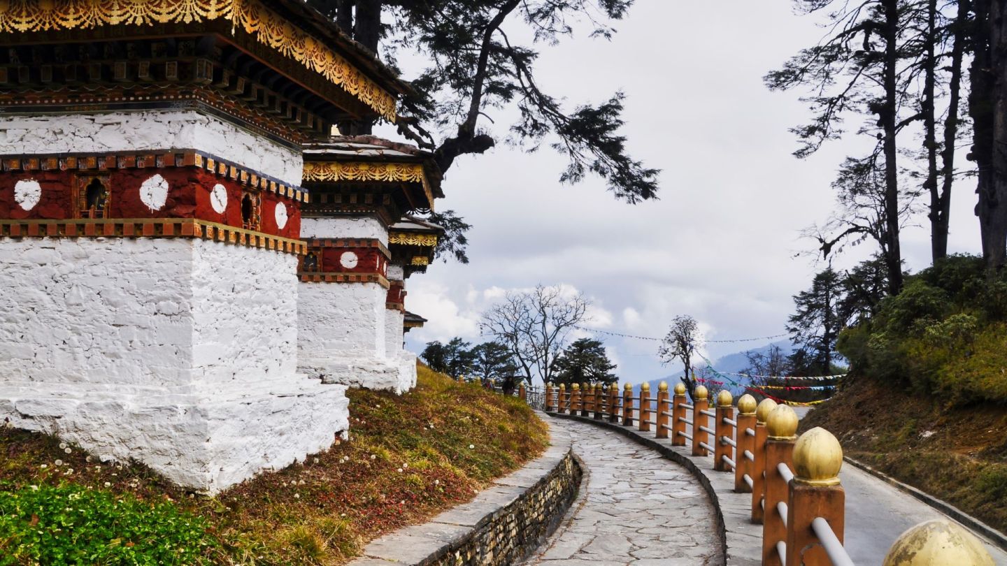 How to Travel to Bhutan from the UK (2025): A Complete Guide to Visa, SDF, Flights, & Itineraries