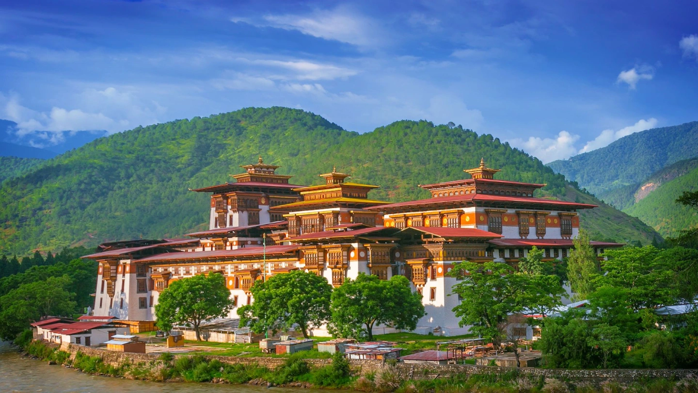 Best Travel Destinations in Punakha, Bhutan | Top Places to Visit with Manifest Bhutan Expeditions